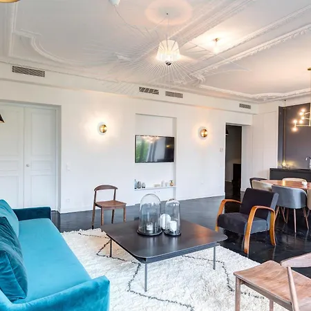 Apartment Drouot Luxe Paris