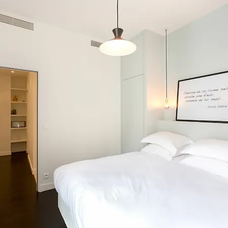 Drouot Luxe Apartment Paris