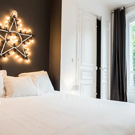 Apartment Drouot Luxe Paris